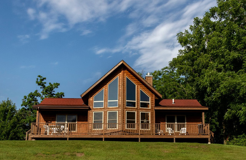Exterior view of Red Cedar Lodge.