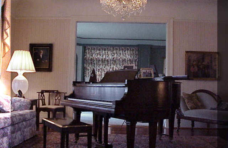 Spalding House (Visalia, CA) Resort Reviews