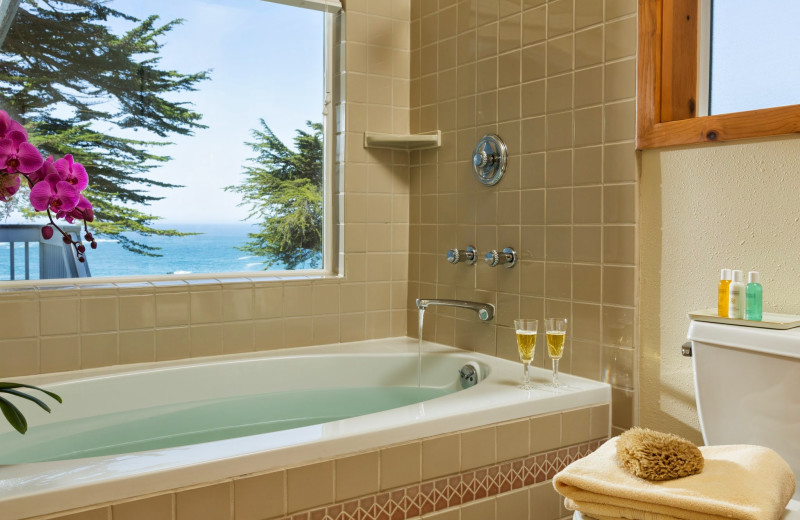 Guest bathroom at Sea Rock Inn.