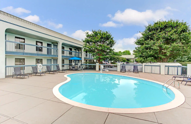 Outdoor pool at Baymont Inn and Suites Murfreesboro.