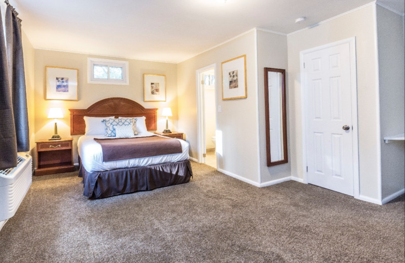 Guest room at Catskill Mountains Resort.