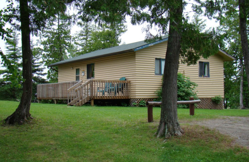 Cabin exterior at Rainbow Point Lodge.