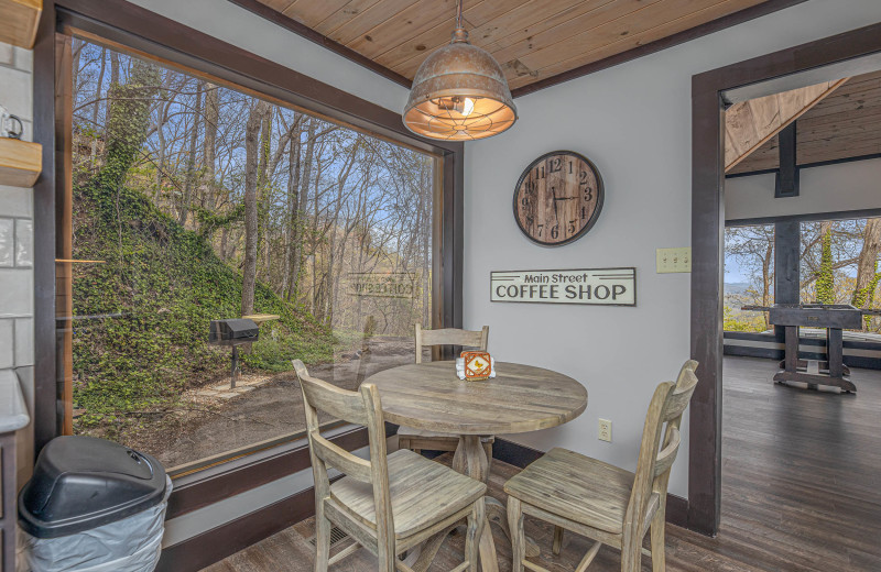 Dining area at American Patriot Getaways - Ober The Top Views.