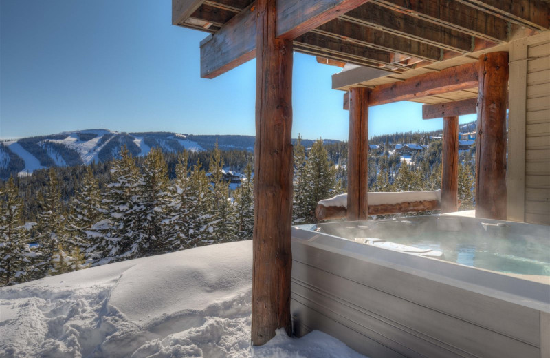 Rental hot tub at Moonlight Rentals in Big Sky.