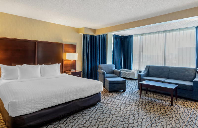 Guest room at Clarion Anaheim Hotel Near Disneyland® Park.