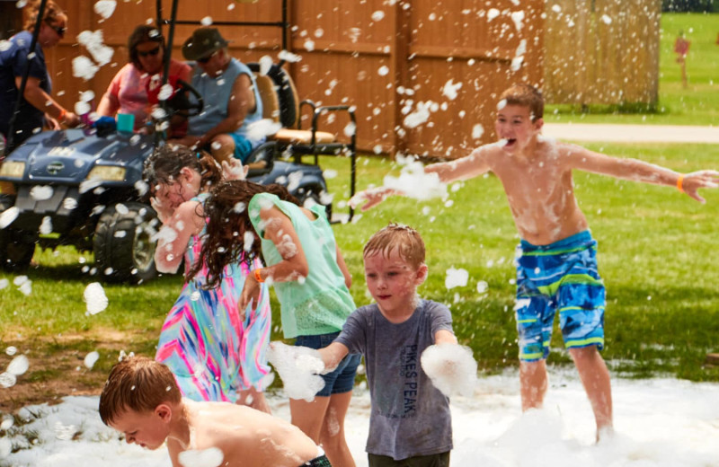 Activities at Lone Star Jellystone.