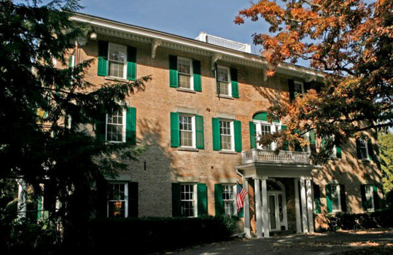 Exterior view of Temple Hill Bed & Breakfast.