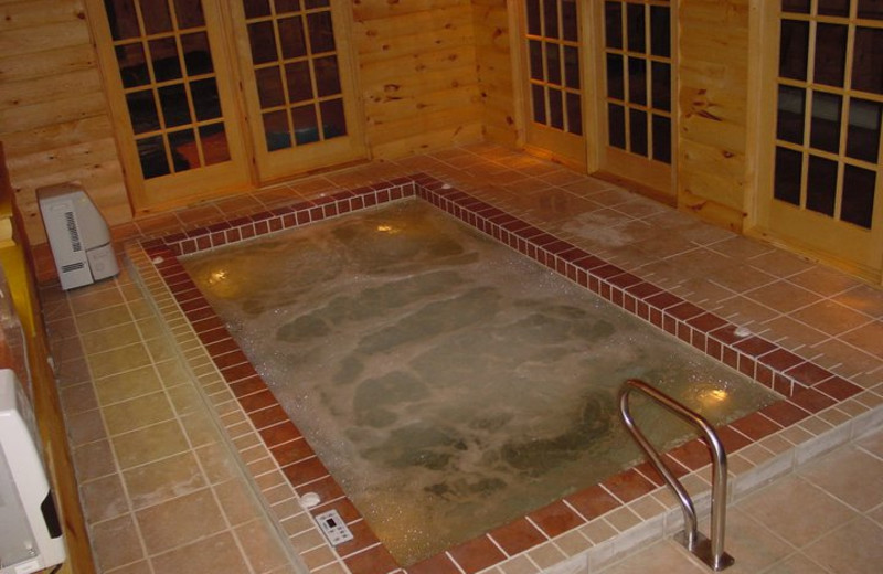 Hot tub at The Pines Inn of Lake Placid.
