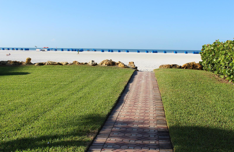 Walkway to beach at Gulfview Manor Resort.