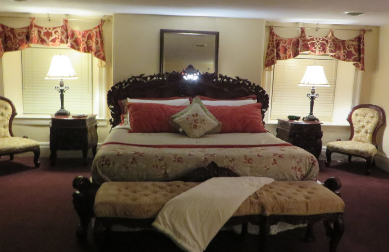 Guest room at Esperanza Mansion.