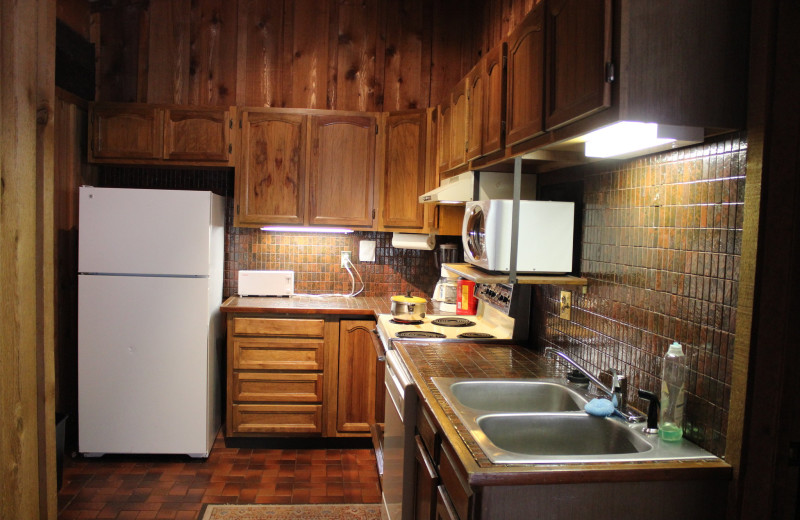 Guest kitchen at Georgetown Mountain Inn.