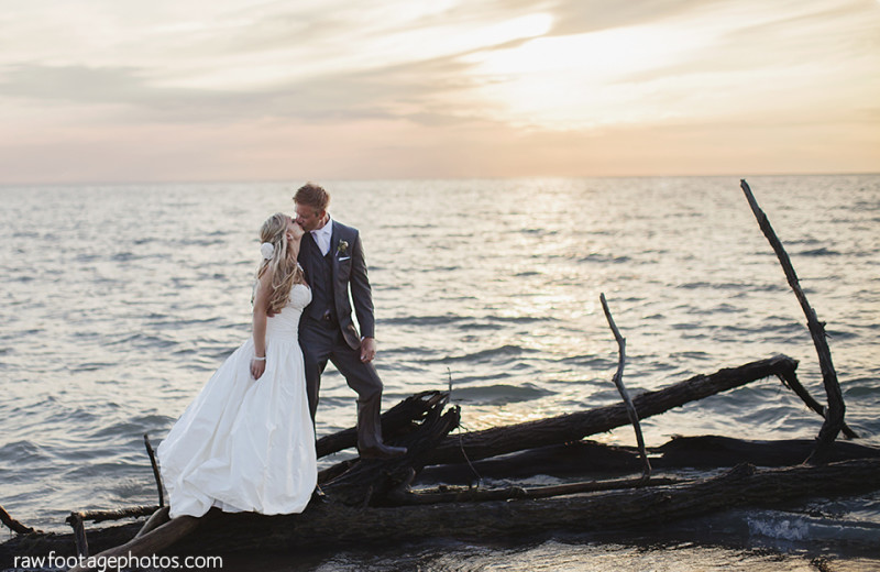 Wedding couple at Oakwood Resort.