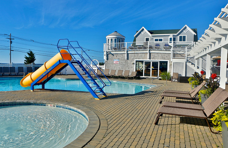 Outdoor pool at Anchorage Inn.