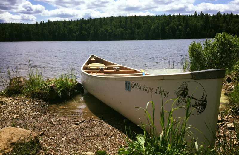 Canoe at Golden Eagle Lodge.