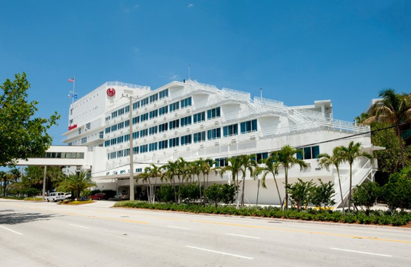 Exterior view of Sheraton Fort Lauderdale Beach Hotel.