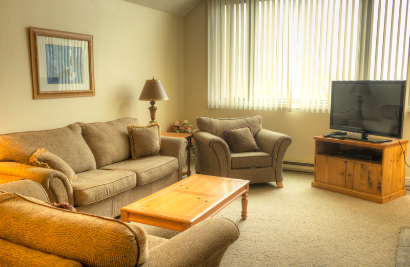 Guest Room at Muskoka Grandview