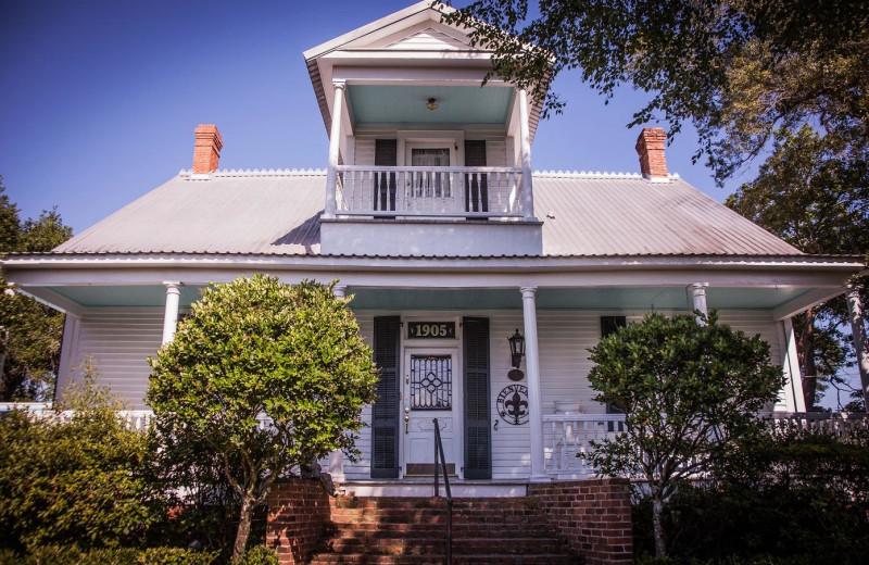 Exterior view of T Freres House.