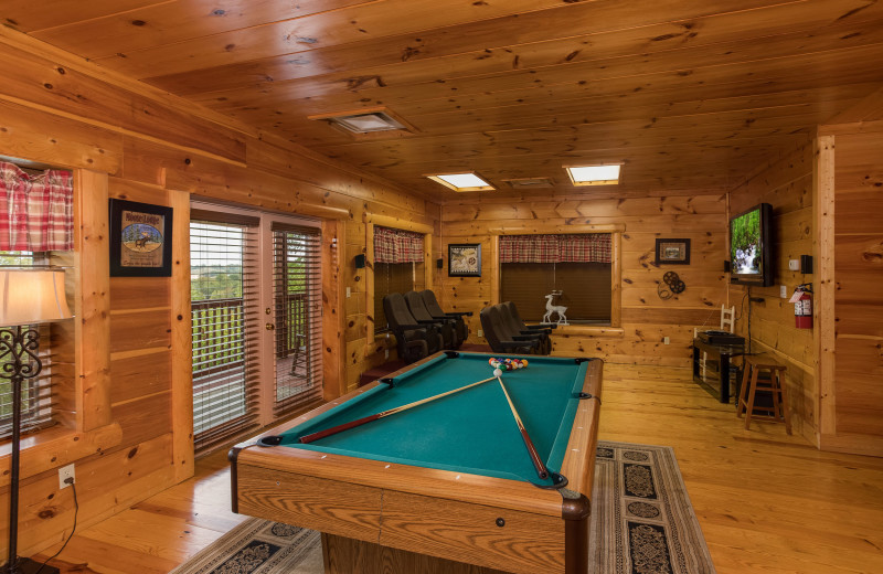 Rec room at American Patriot Getaways - Pigeon Forge View.