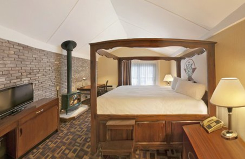 Guest room at Cortina Inn & Resort.