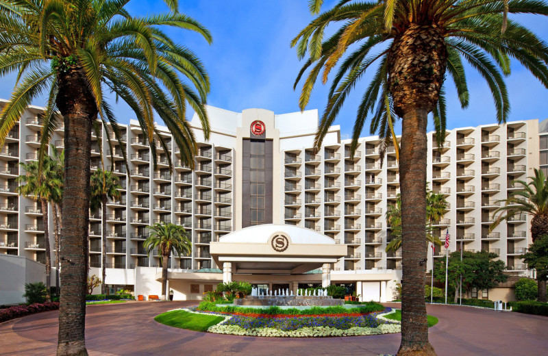 Exterior view of Sheraton San Diego Hotel 