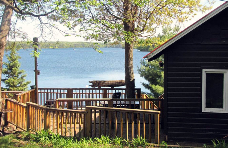 Exterior view of Buck-N-Bass Resort.