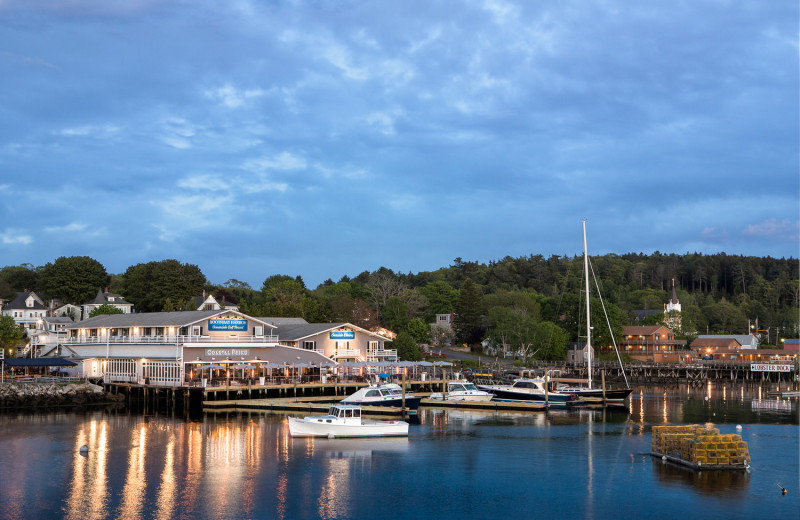 Exterior view of Boothbay Harbor Oceanside Golf Resort.