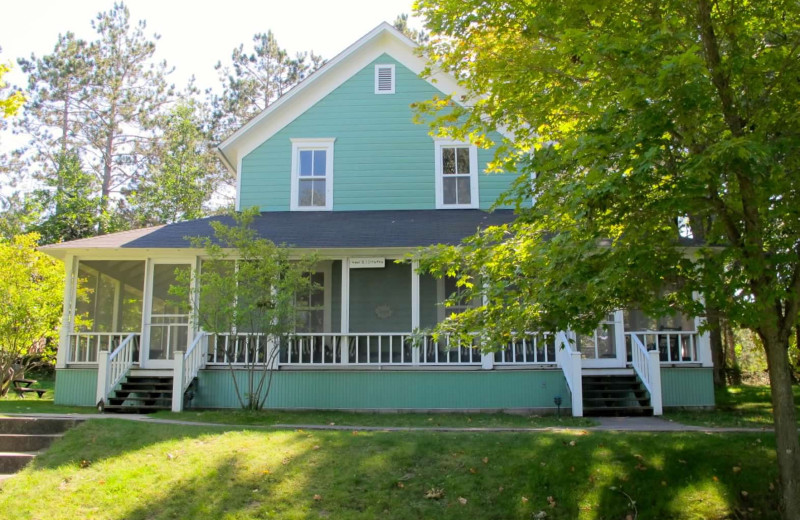 Cottage exterior at Watervale Inn.