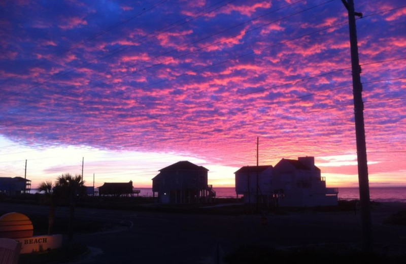 Exterior view of Ryson Vacation Rentals.