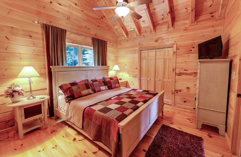 Cabin bedroom at Sliding Rock Cabins.