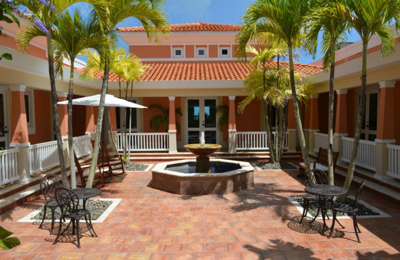 Courtyard view at Oceano Beach Resort.