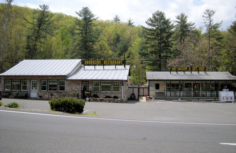 Restaurant and Gift Shop at Brookside Cabins