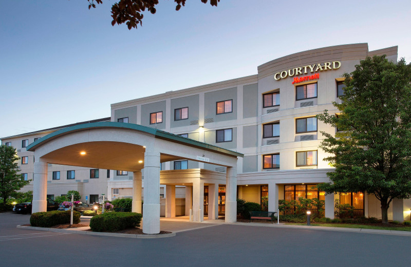 Exterior view of Courtyard Middletown.