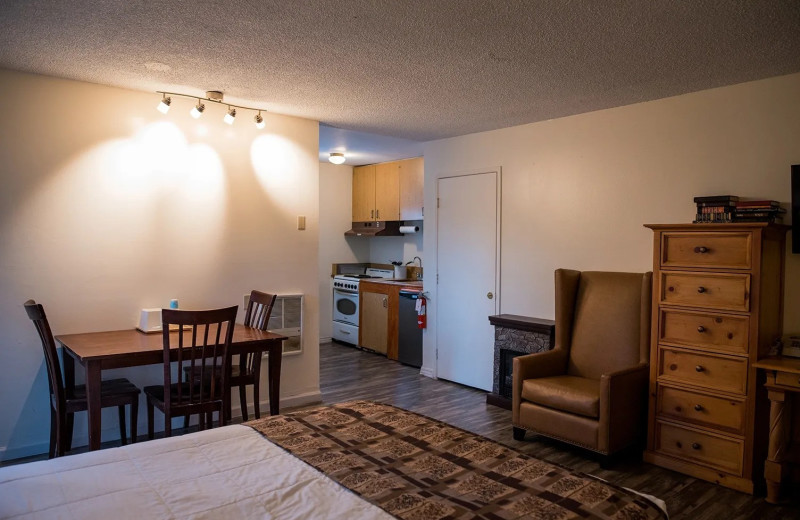 Guest room at Big Pines Mountain House.