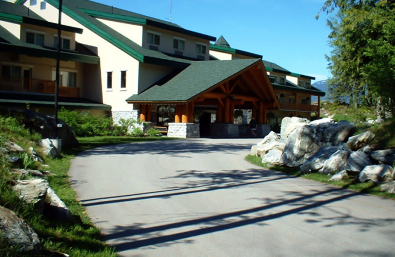 Exterior view of Coast Hillcrest Hotel.