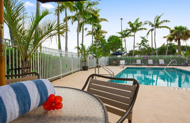 Indoor pool at Best Western Sebastian Hotel 