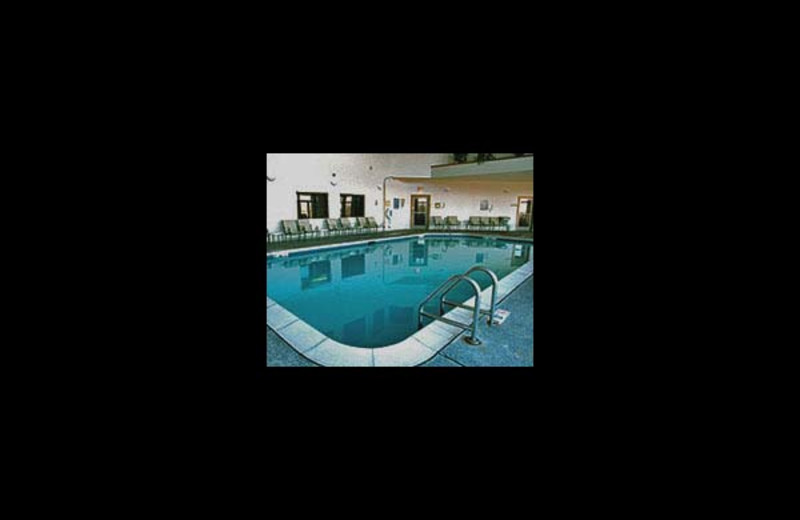 Indoor pool at Longhollow Point Condominiums.