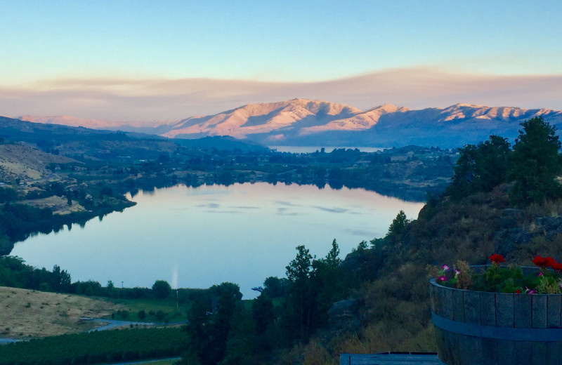 Lake and mountains at Mountain View Lodge.