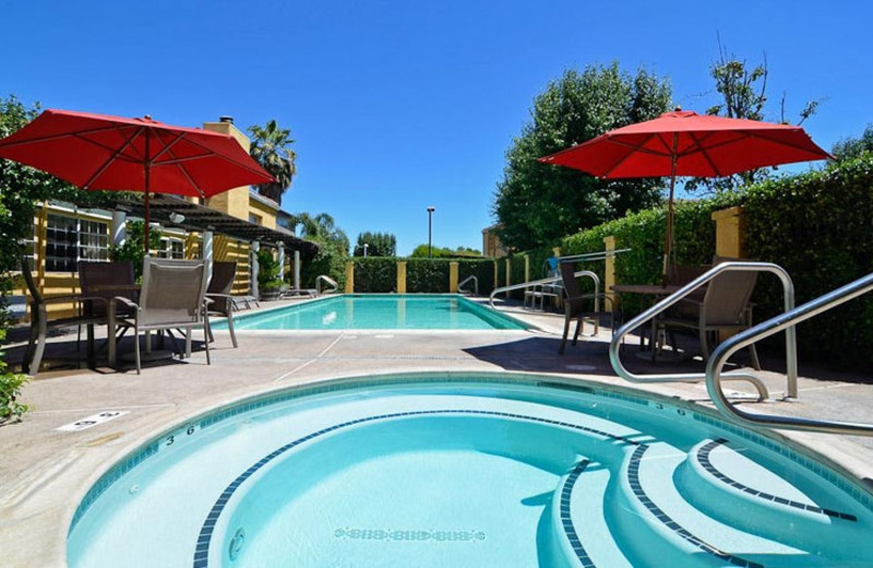 Outdoor Swimming Pool and Whirlpool at Best Western Plus Inn Dixon