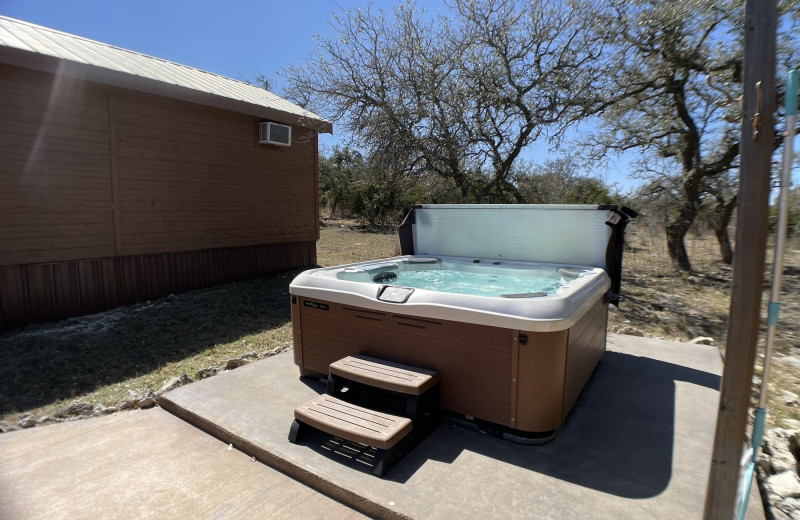 Jacuzzi at Walnut Canyon Cabins.