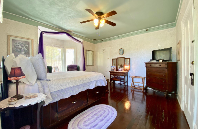 Guest room at Penny Farthing Inn.