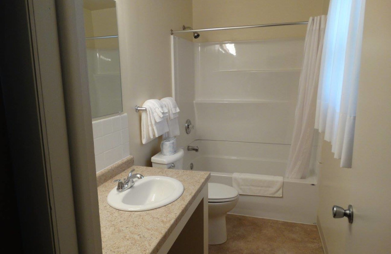 Guest bathroom at Buckhorn Resort.