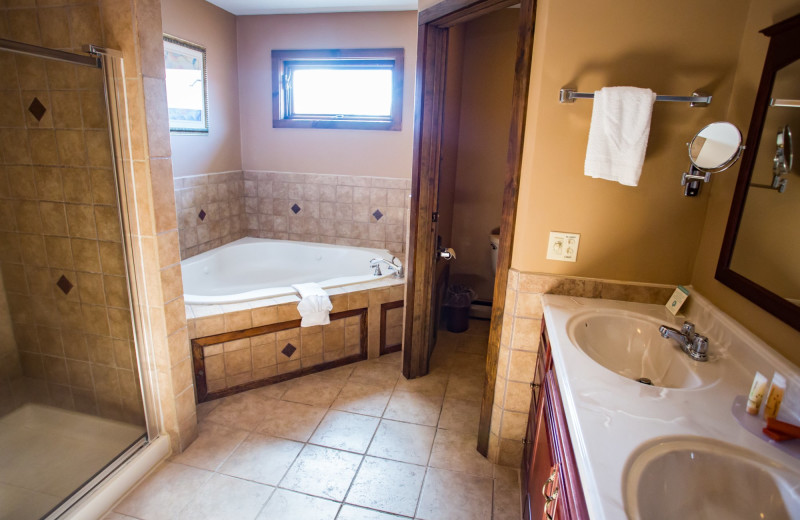 Guest bathroom at Water's Edge Inn & Conference Center.