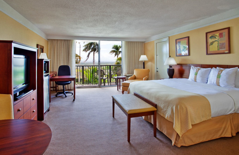 Guest room at Holiday Inn Ponce & Tropical Casino.