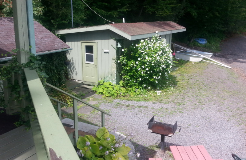 Cottage exterior at Kingtown Beach Cottages.