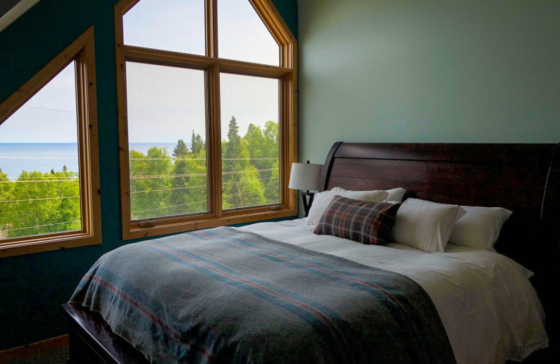 Rental bedroom at Cascade Lodge.