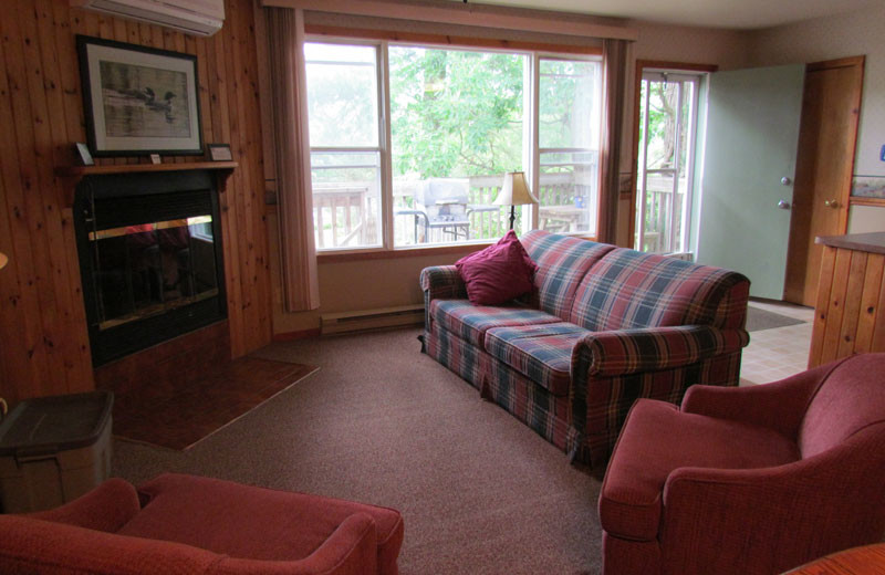 Guest living room at Pine Vista Resort.