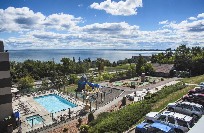 Exterior view of Edgewater Hotel & Waterpark.