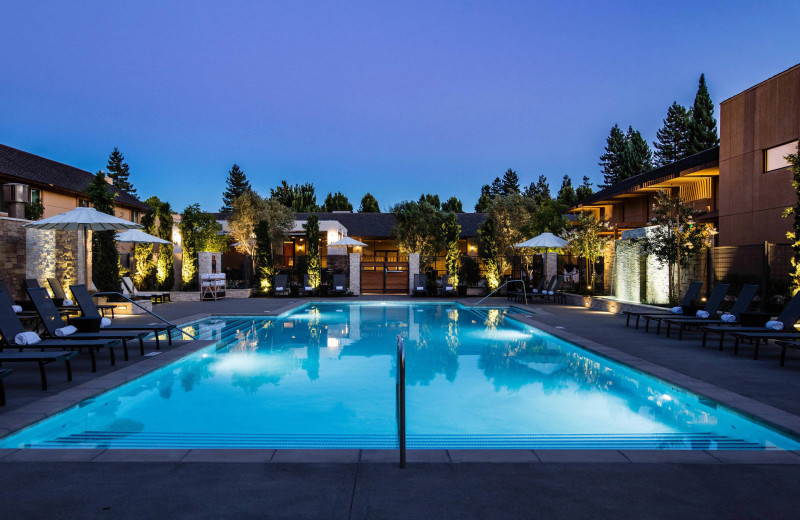 Outdoor pool at Napa Valley Marriott Hotel and Spa.