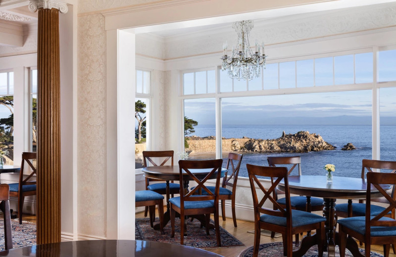 Dining room at Seven Gables Inn.