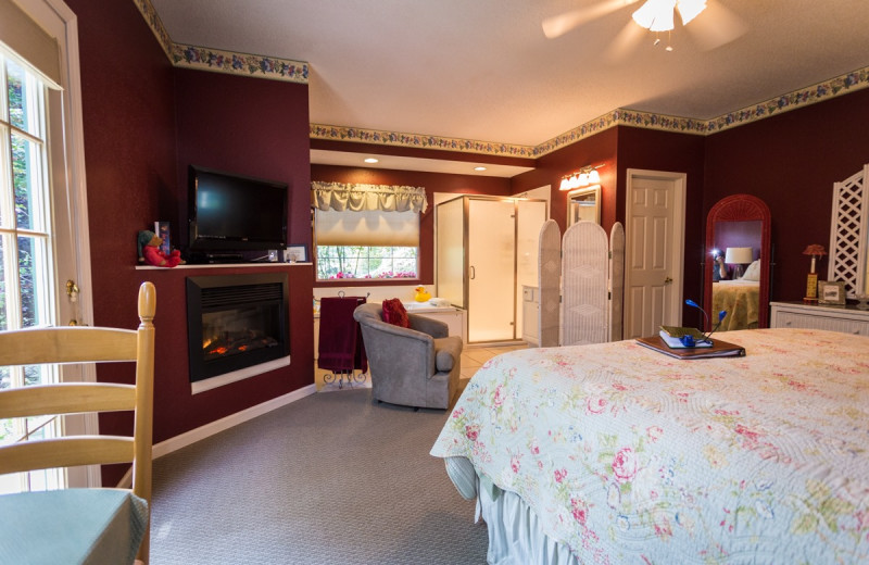 Guest room at The Inn at Harbour Ridge Bed and Breakfast.